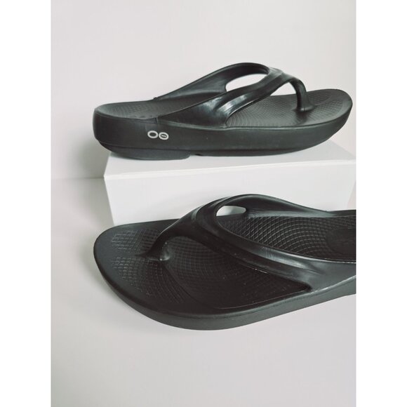 OOFOS OOlala Black Flip Flop Sandals Slip On Comfort Arch Support Women Shoes 11 - Picture 2 of 10